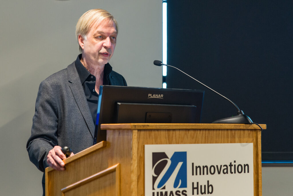 Mark Michalski introduces speakers at Connecting with Economic Development Opportunities for Hardware Startups at the UMass Lowell iHub.
