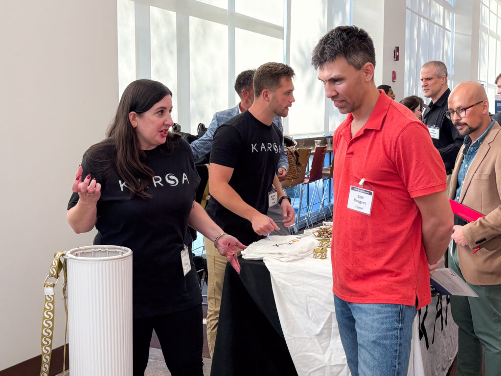 KARSA startup demo table